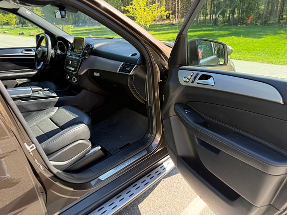 Mercedes-Benz GLE350 d 12 of 23