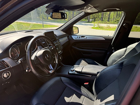 Mercedes-Benz GLE350 d 11 of 23