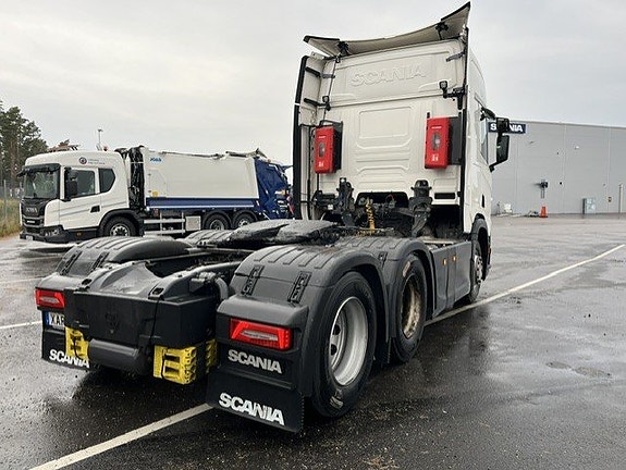 Dragbil Scania R560 6x2 med hydraulik 3 of 7