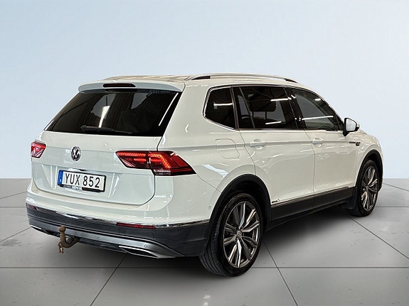 Volkswagen Tiguan Allspace 6 of 26