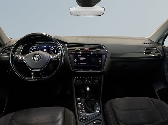 Volkswagen Tiguan Allspace 8 of 26