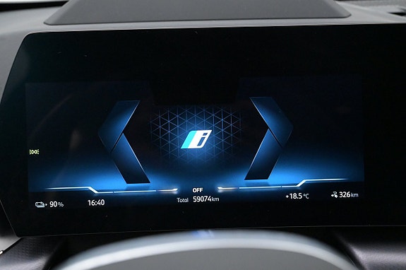 BMW iX1 9 of 27