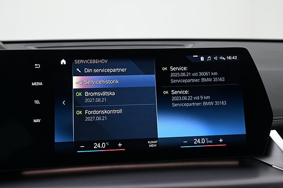 BMW iX1 15 of 27