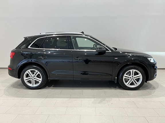 Audi Q5 3 of 16