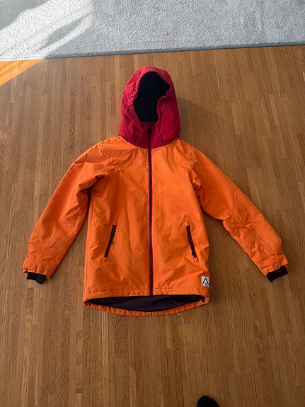 Product image 1 of 2