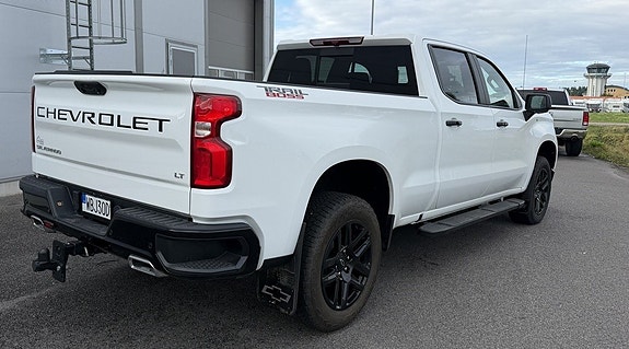 Chevrolet Silverado 1500 4 of 18