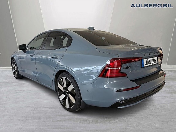 Volvo S60 3 of 20