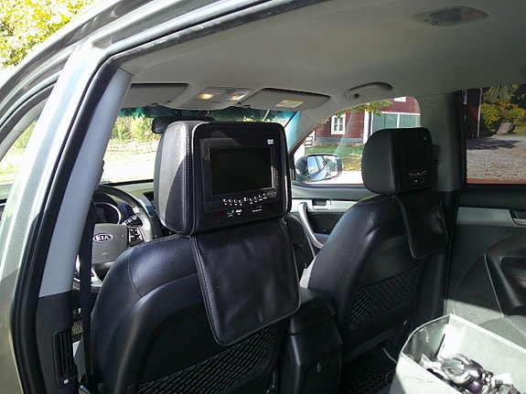 Kia Sorento 10 of 12