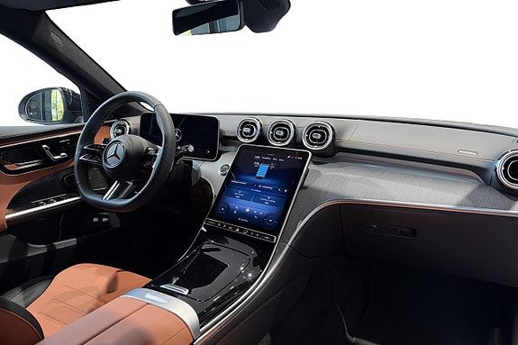 Mercedes-Benz C300 9 of 16