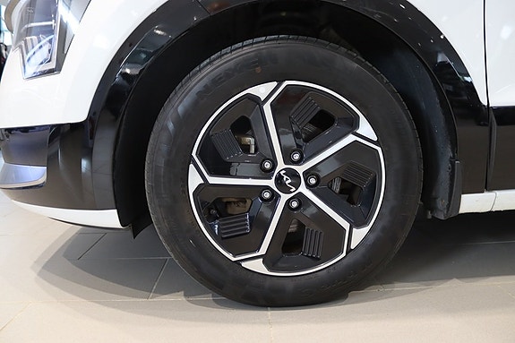 Kia Niro 2 of 19