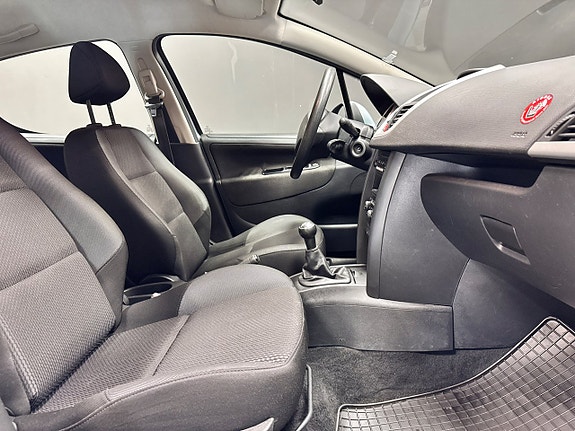 Peugeot 207 8 of 9