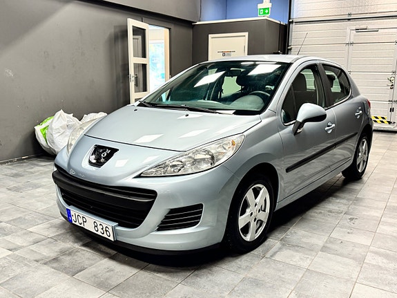 Peugeot 207 4 of 9