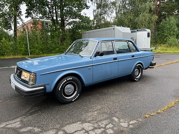 Volvo 244 8 of 13