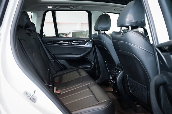 BMW X3 26 of 29