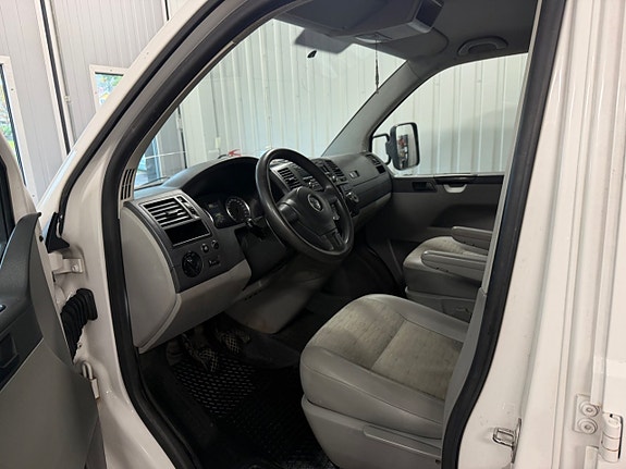 Volkswagen Transporter 5 of 10