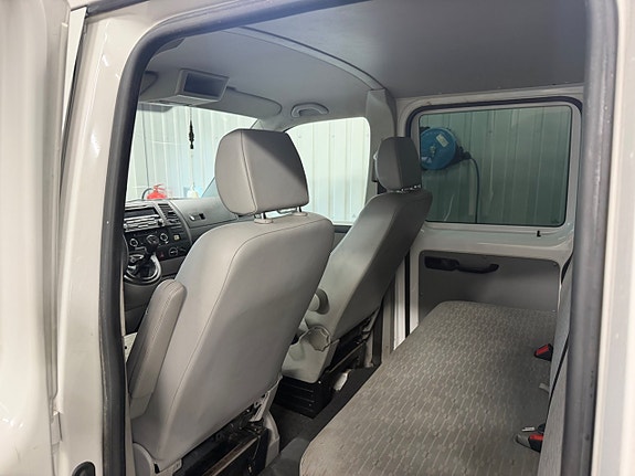 Volkswagen Transporter 8 of 10