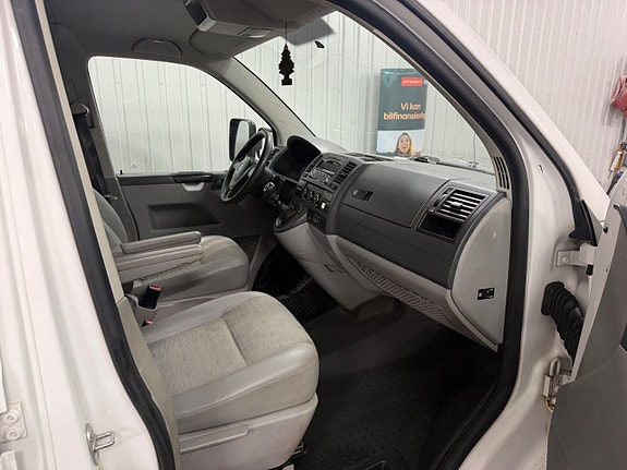 Volkswagen Transporter 6 of 10