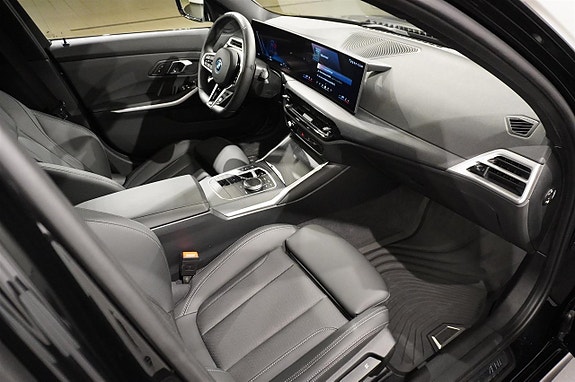 BMW 330e 9 of 17