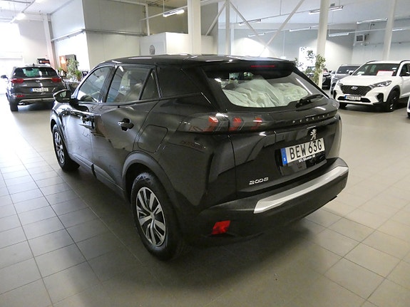 Peugeot 2008 6 of 17