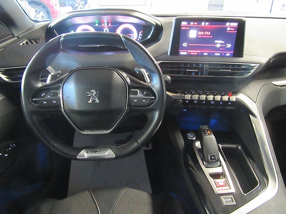 Peugeot 3008 4 of 5