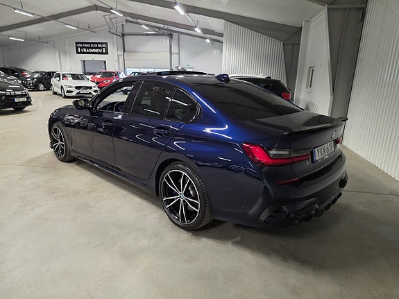 BMW 330e 5 of 17