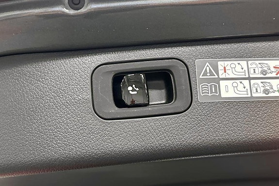 Mercedes-Benz C300 15 of 20