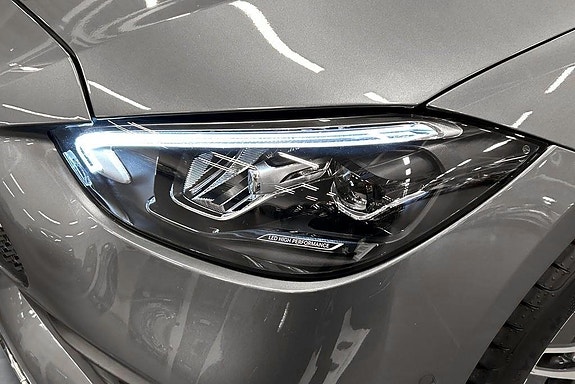 Mercedes-Benz C300 18 of 20