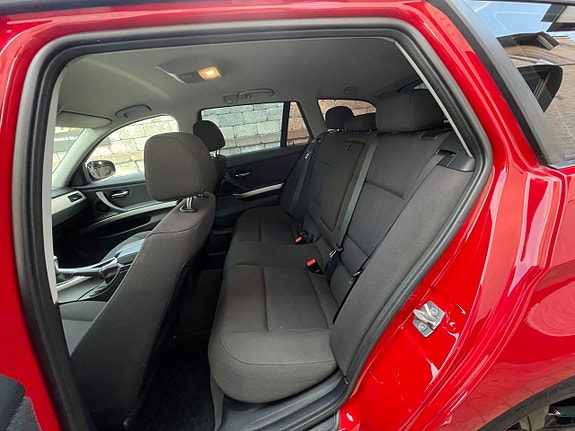 BMW 316i 13 of 17