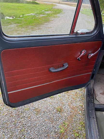 Volvo PV 4 of 14