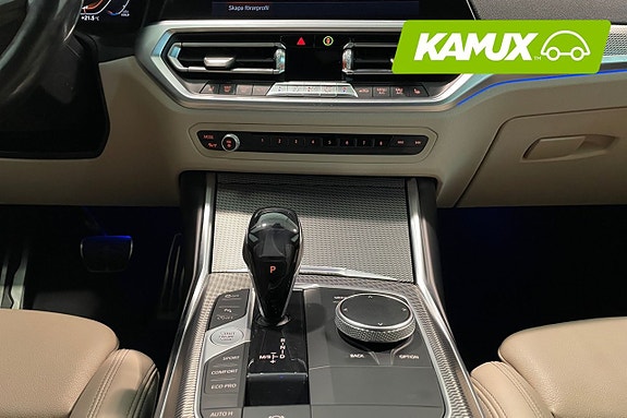 BMW 330i 10 of 24