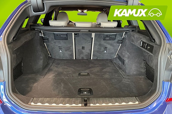 BMW 330i 15 of 24