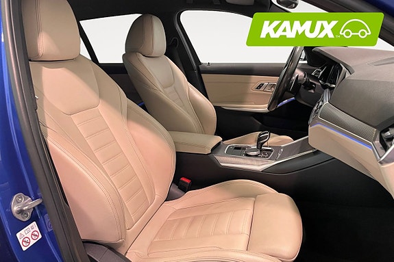 BMW 330i 14 of 24