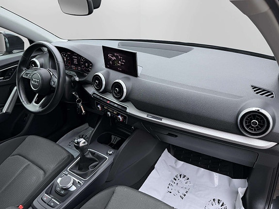 Audi Q2 16 of 24