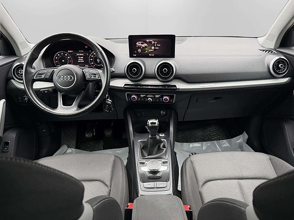 Audi Q2 23 of 24