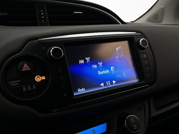 Toyota Yaris 16 of 26
