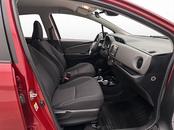 Toyota Yaris 22 of 26