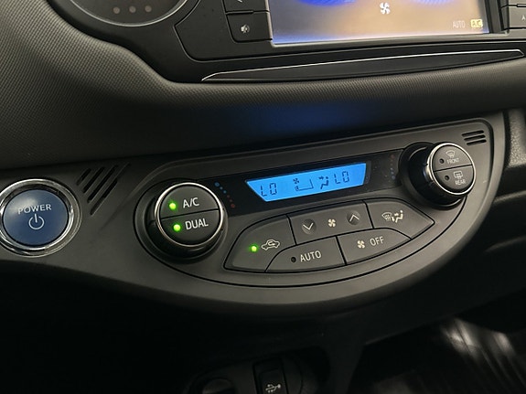 Toyota Yaris 17 of 26