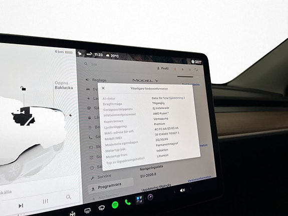 Tesla Model Y 18 of 30