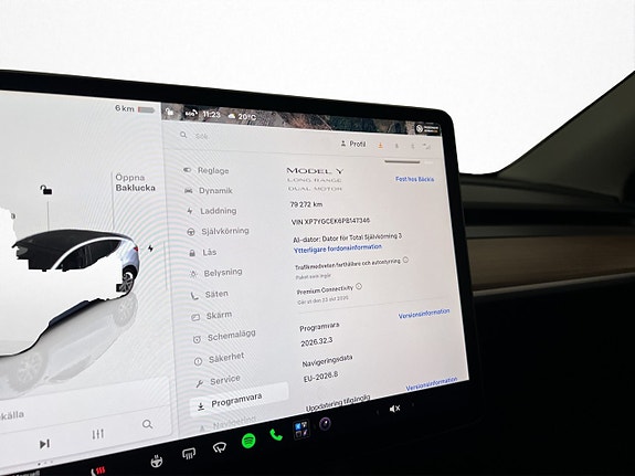 Tesla Model Y 26 of 30