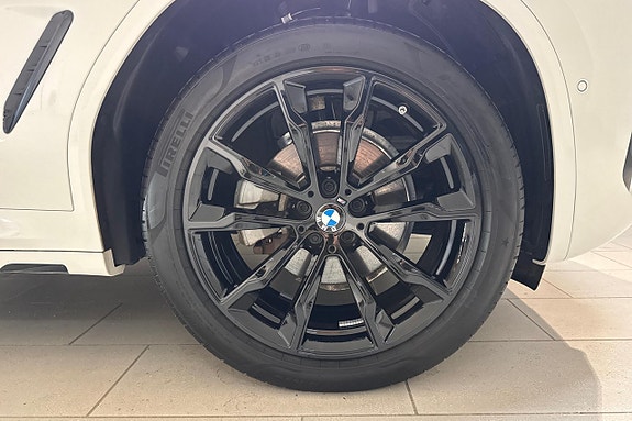 BMW X3 12 of 18