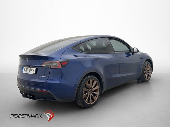 Tesla Model Y 9 of 30