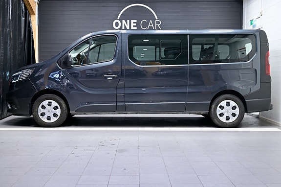 Renault Trafic 3 of 17