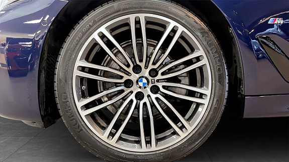 BMW 520d 9 of 13