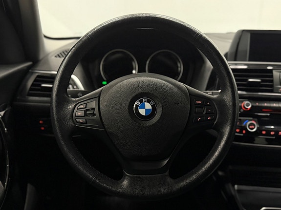 BMW 118i 20 of 23