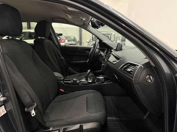 BMW 118i 13 of 23
