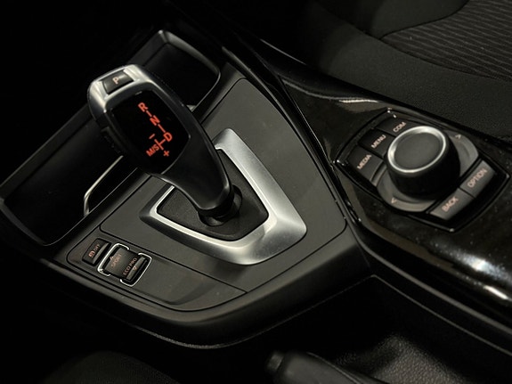 BMW 118i 18 of 23