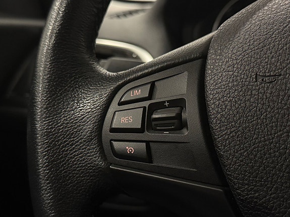 BMW 118i 21 of 23