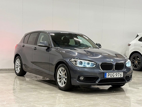 BMW 118i 2 of 23