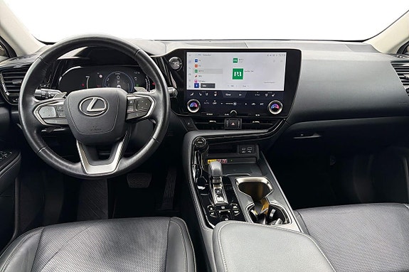 Lexus NX450h+ 10 of 21