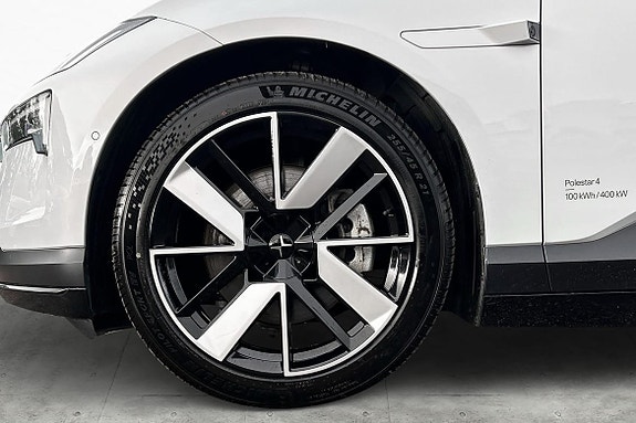 Polestar 4 6 of 16